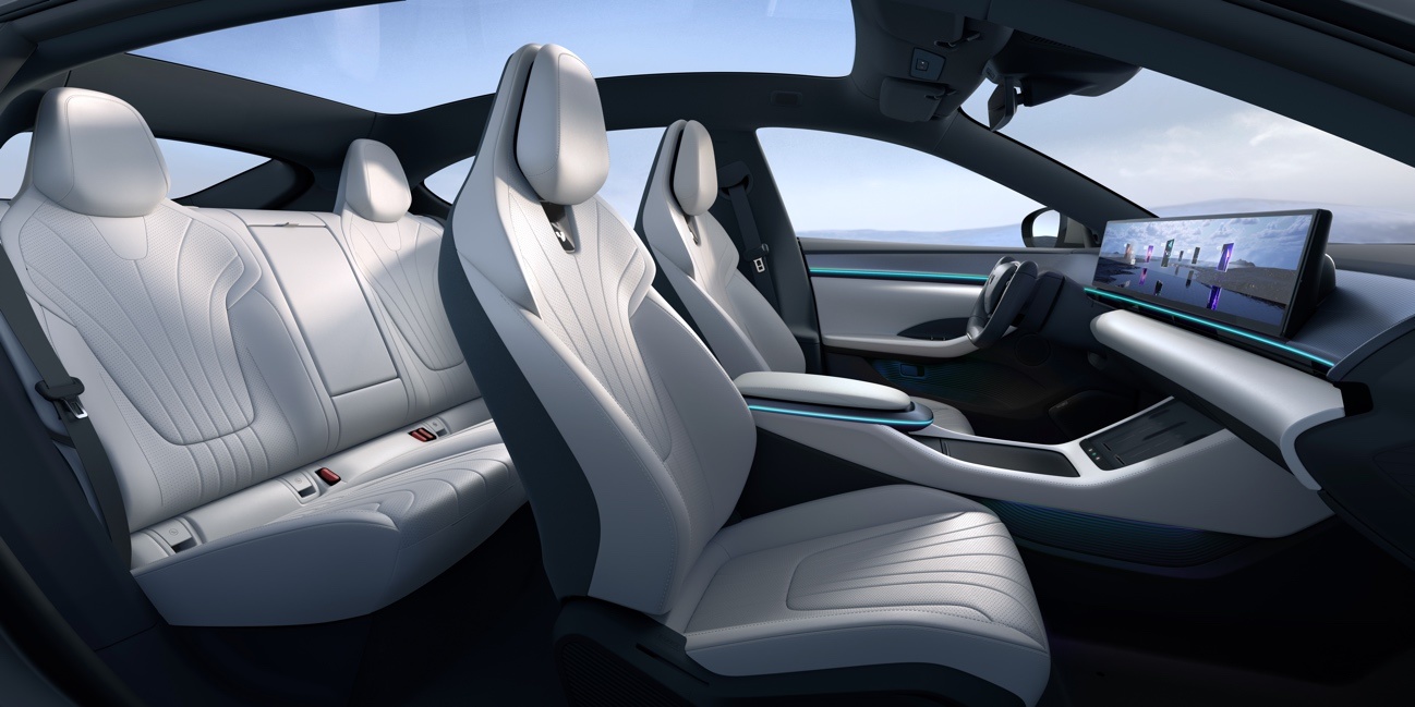 The steering wheel of a carMedium confidence description has been generated automatically.