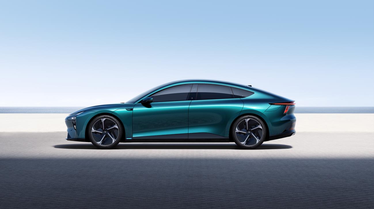 Blue carDescription has been automatically generated.